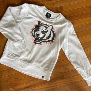 ’47 Brand Cincinnati Bengals Cream Crewneck Sweatshirt Medium Tiger Logo NFL